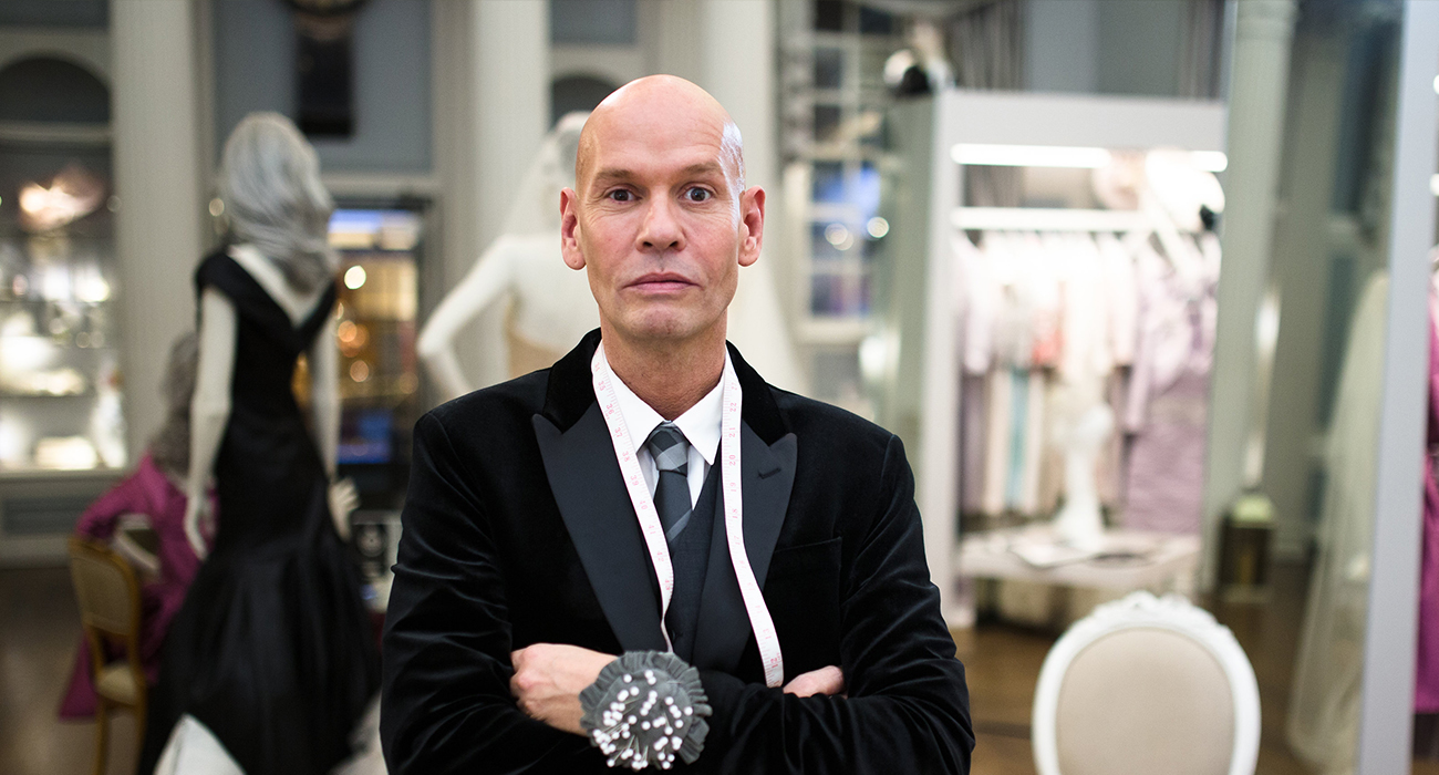 ian stuart posh frock shop